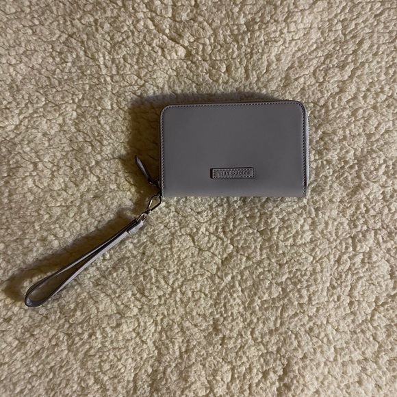 Vera Bradley Handbags - Vera Bradley Wristlet